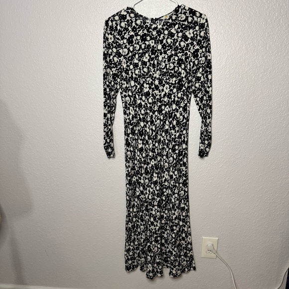 Boden Crew Neck Midi Tea Dress Long Sleeve Black Bloom Floral Size 2R Abstract - Picture 2 of 9